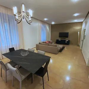 Luxury House With Parking Appartamento