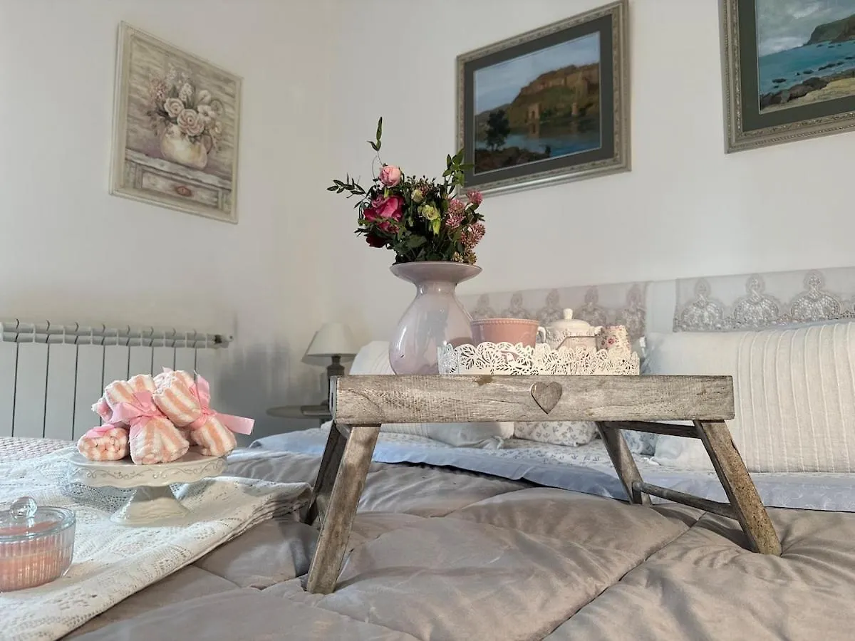 Dolce Vita Scarlatti Naples Apartment