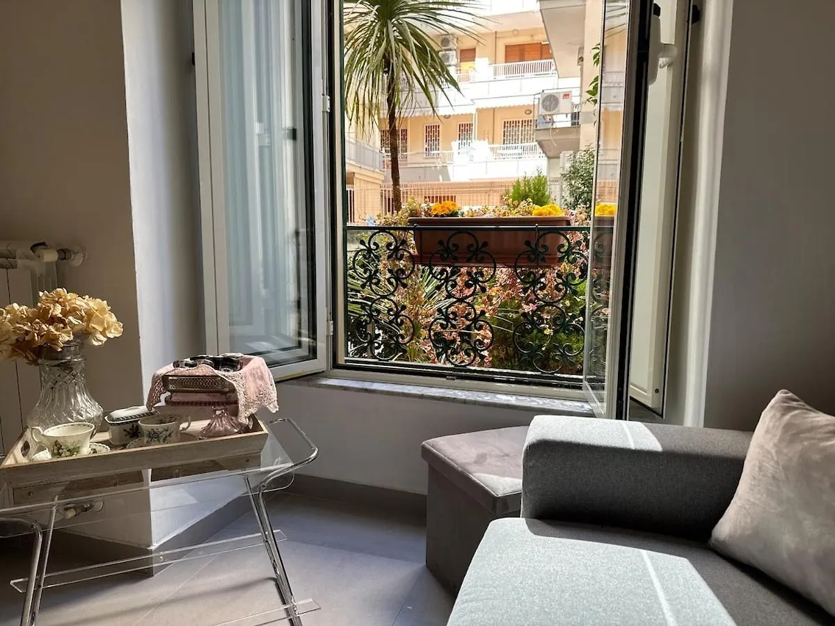 Dolce Vita Scarlatti Naples Apartment